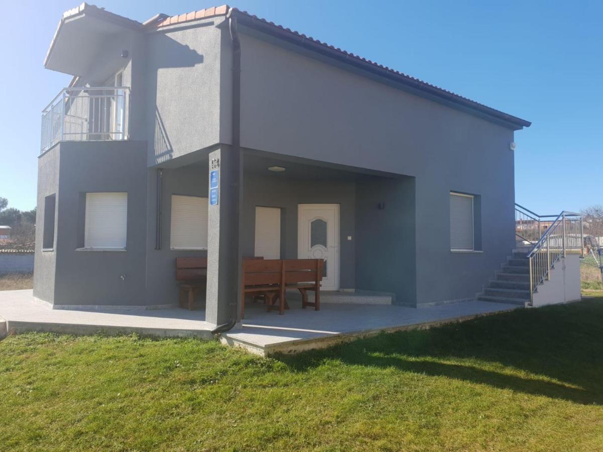 Apartment Luca Пула Екстер'єр фото