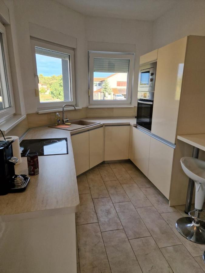 Apartment Luca Пула Екстер'єр фото