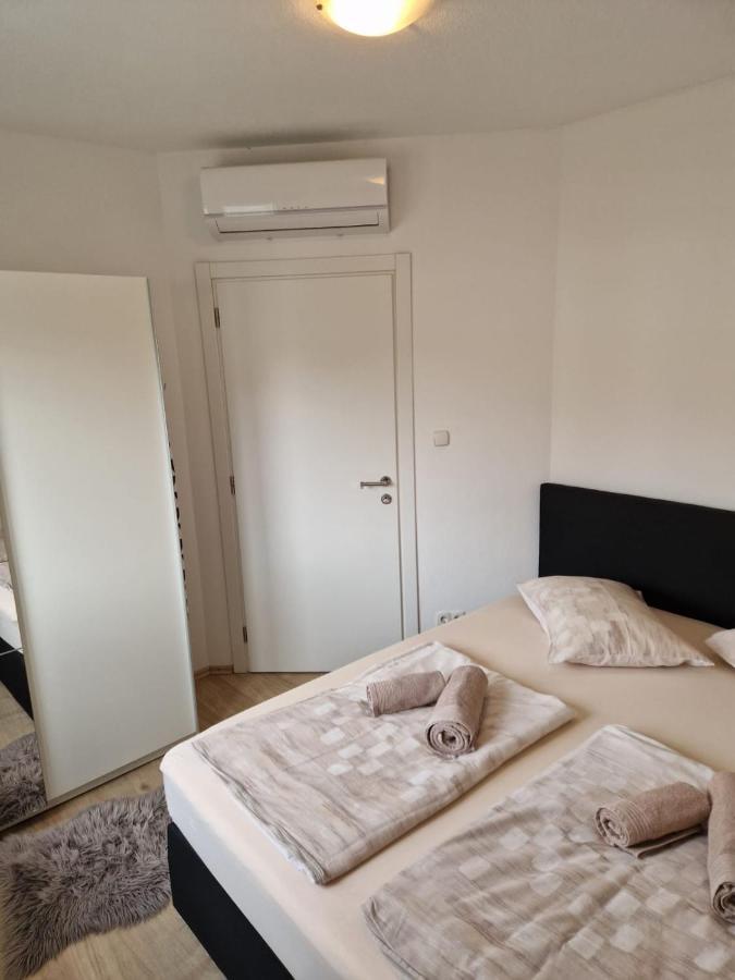 Apartment Luca Пула Екстер'єр фото