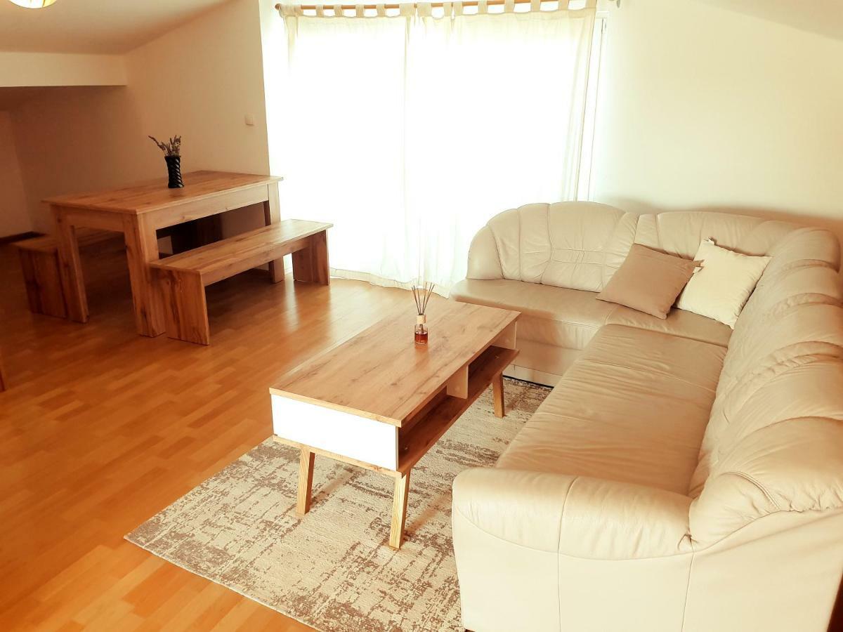Apartment Luca Пула Екстер'єр фото